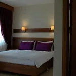 Rhebas 3*