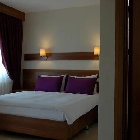 Rhebas 3*