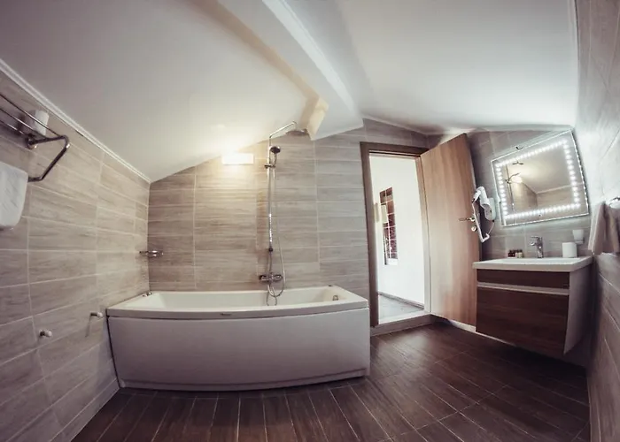 호텔 Rhebas 리바